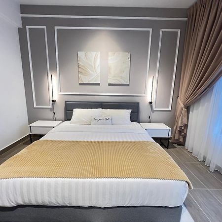 Rizz Residence Troika Kb Kota Bharu Extérieur photo