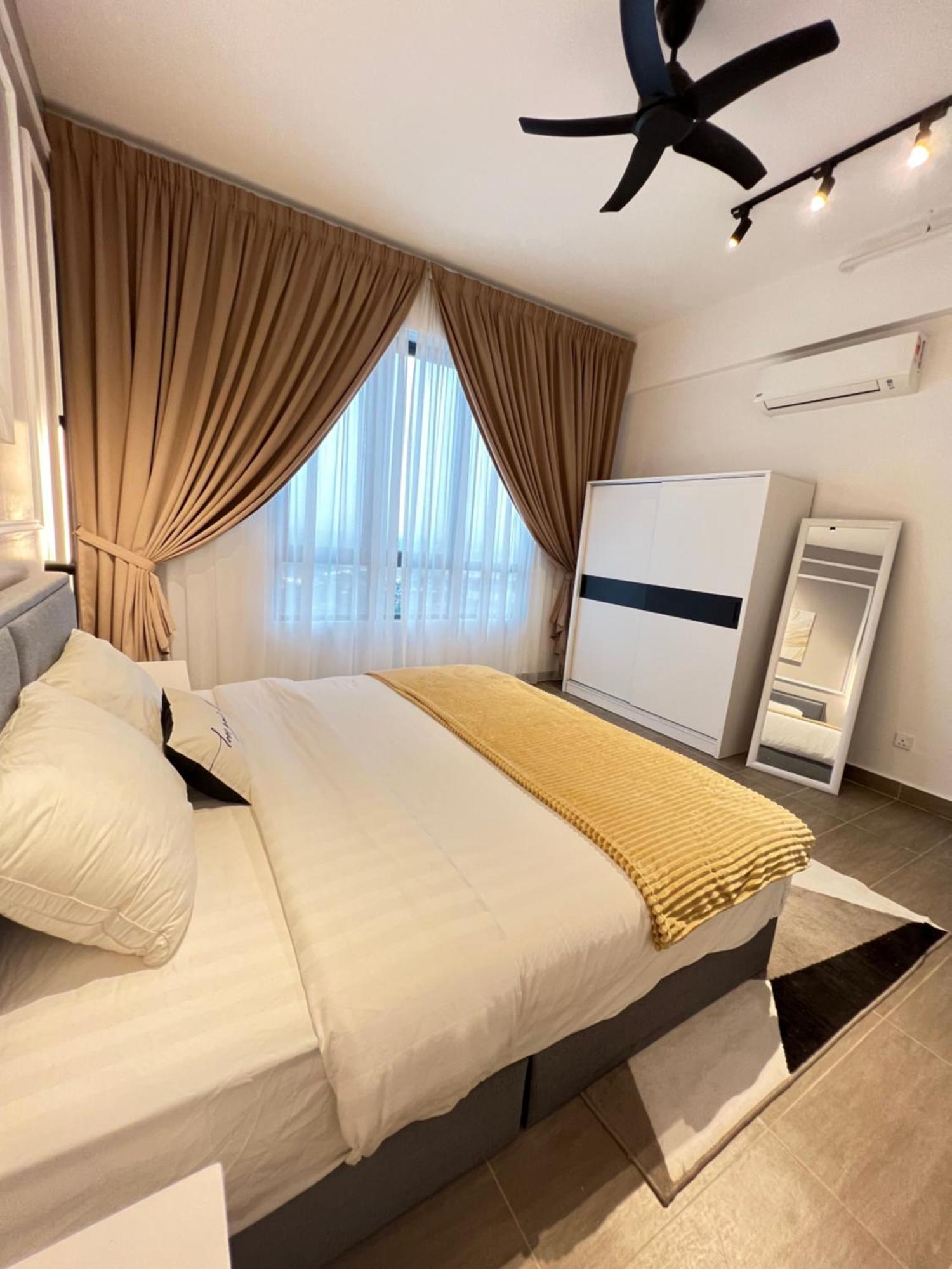 Rizz Residence Troika Kb Kota Bharu Extérieur photo